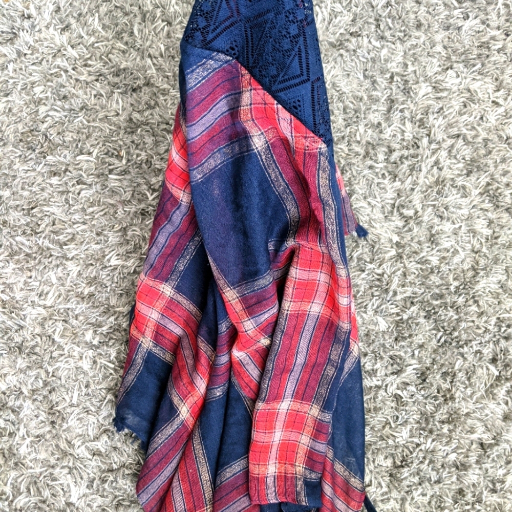 Maurices shaw/scarf